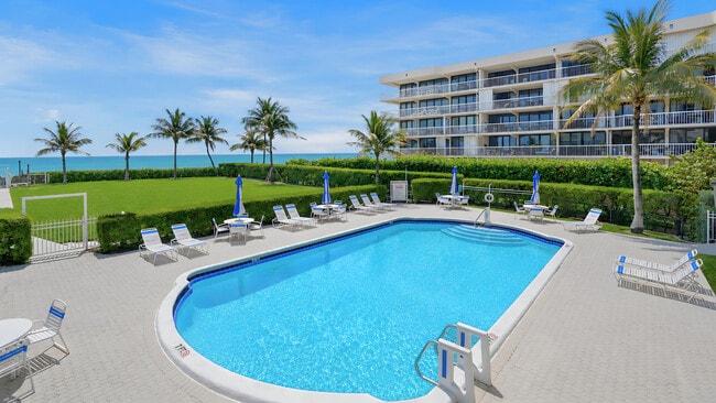 Building Photo - 3230 S Ocean Blvd