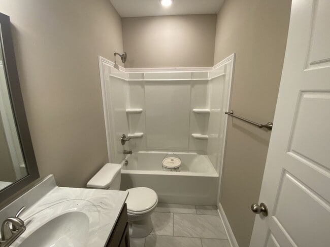 Building Photo - Beautiful 4 Bedroom with Bonus Room Home A...