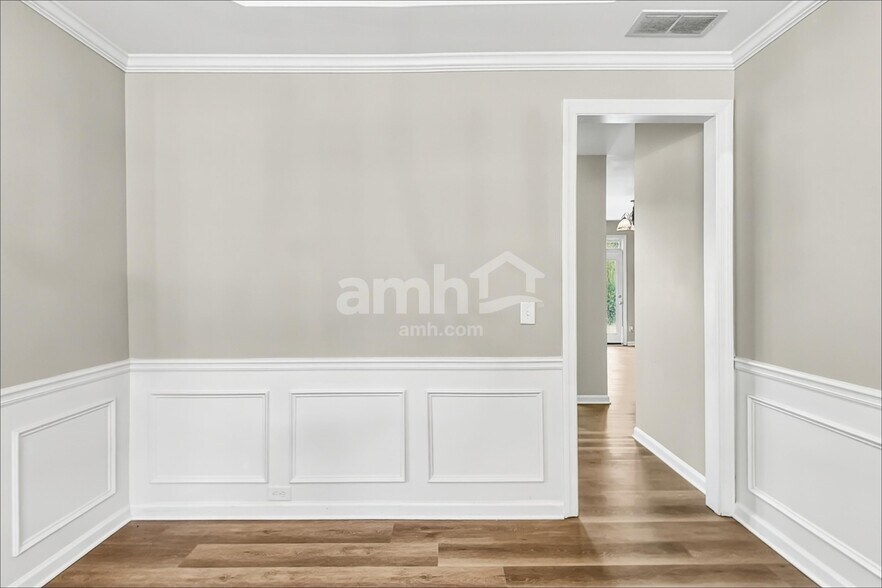 Building Photo - 1396 Revel Cove Dr SW