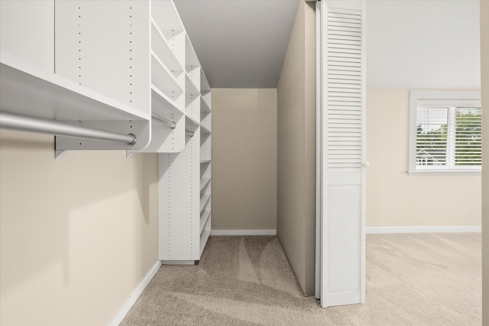 Building Photo - 8633 Wabash Ave S