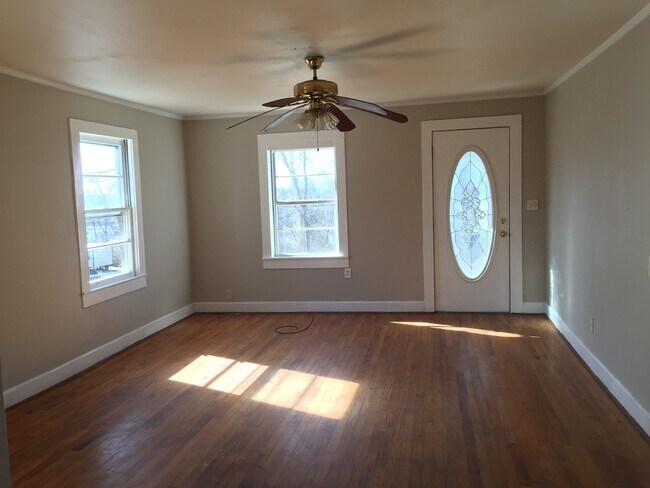 Building Photo - 401 Williamson Ave
