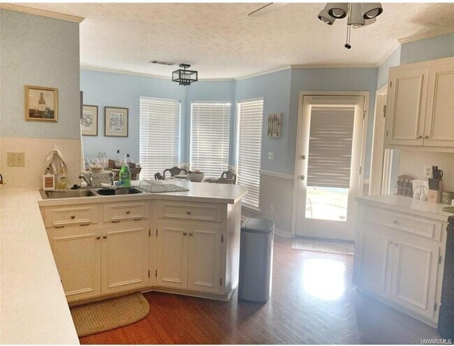 Building Photo - 418 Saddlewood Dr