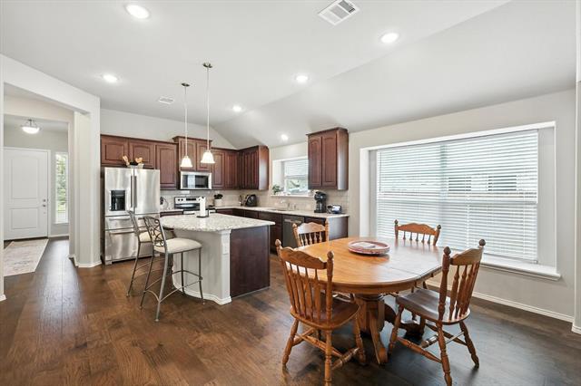 Building Photo - 221 Gardenia Dr
