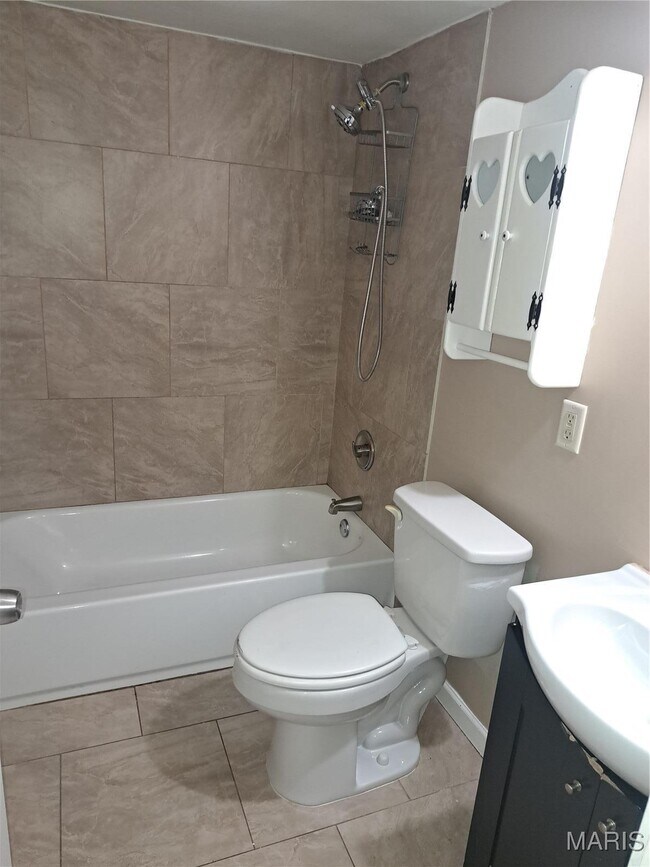 Building Photo - 6933 Berkridge Ct