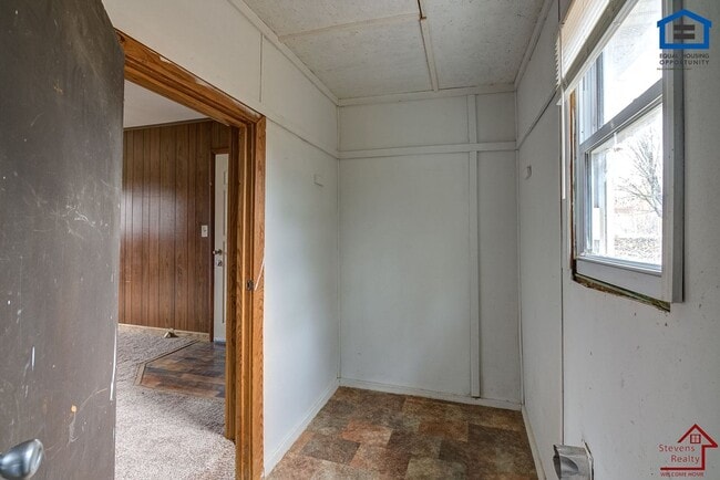 Building Photo - 1211 Dale Way