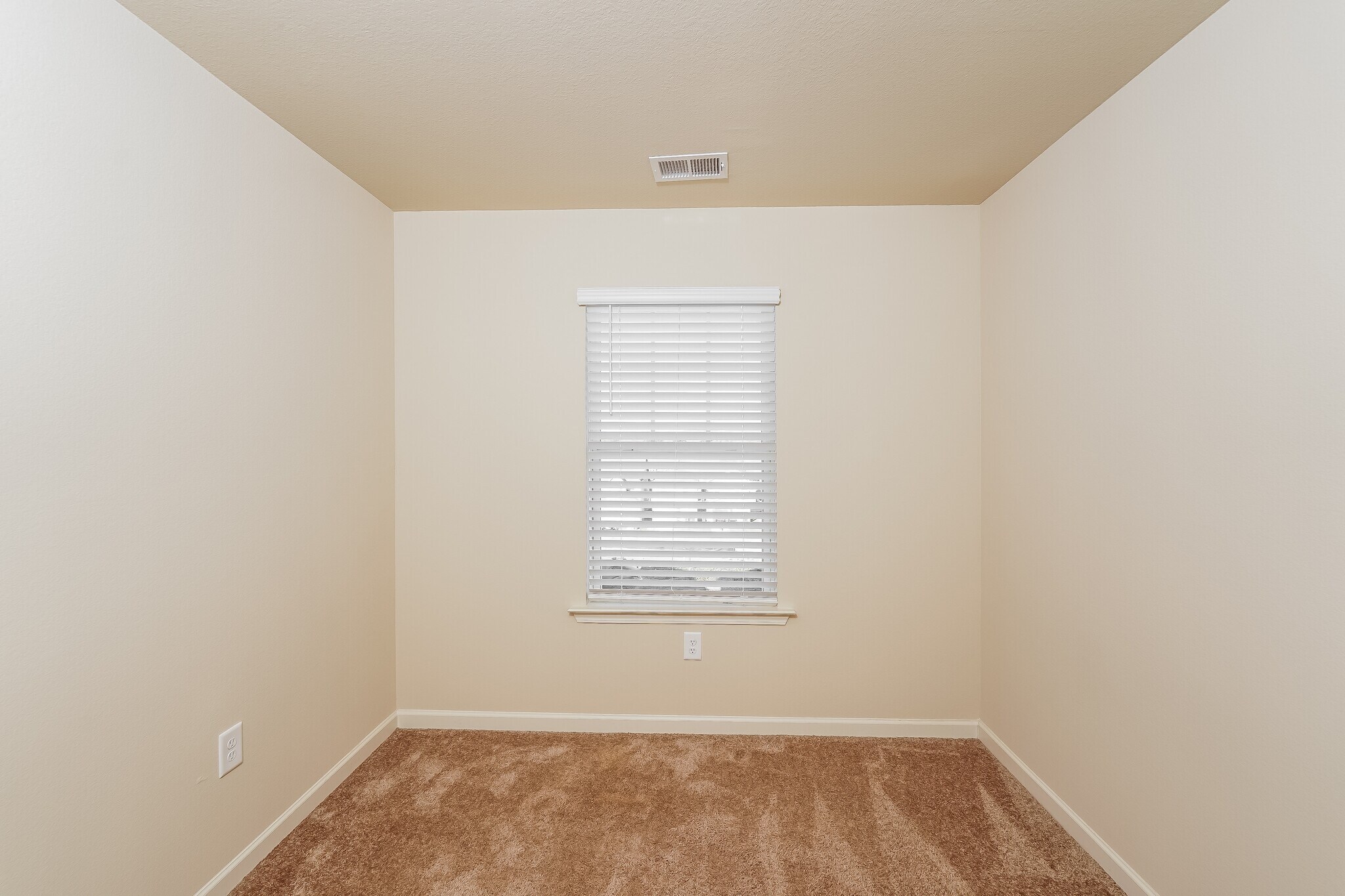 Building Photo - 8067 Hagood St