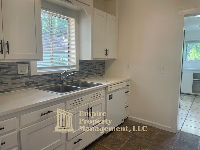 Building Photo - 4950 Barger Dr