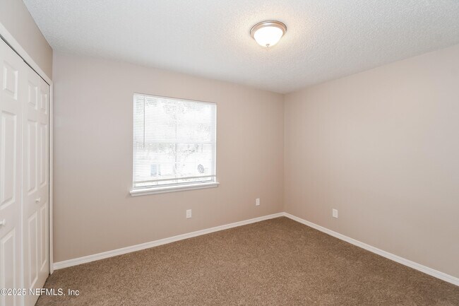 Building Photo - 7709 Mystic Point Ct W