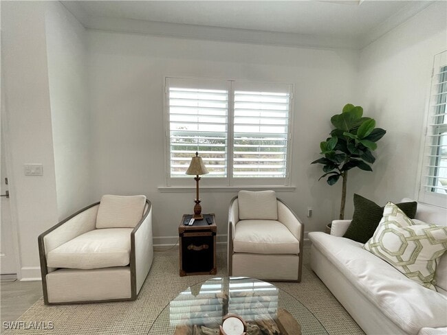 Building Photo - 6984 Saona CT