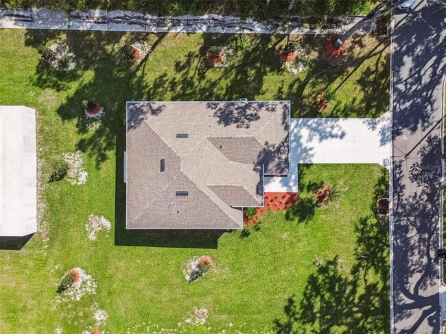 Building Photo - 300 N Lemon Ave