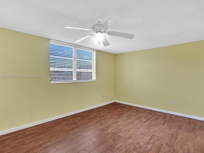 Building Photo - 3600 NE 170th St
