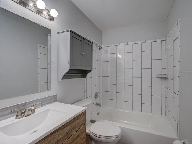 Building Photo - 1007 Sumner Blvd