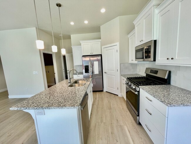 Building Photo - Four-Bedroom Home Near Shooting Star Park in Washington Fields