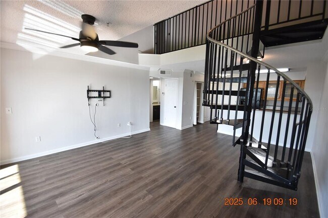 Building Photo - 2400 Feather Sound Dr