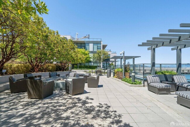 Building Photo - 330 Mission Bay Blvd North