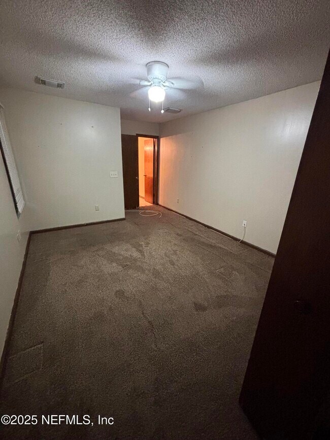 Building Photo - 5687 Bennington Dr