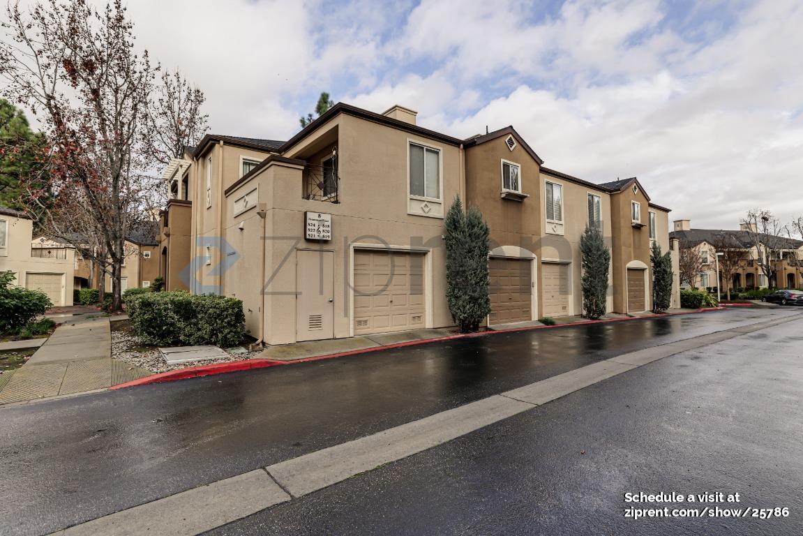 Building Photo - 821 Printempo Pl