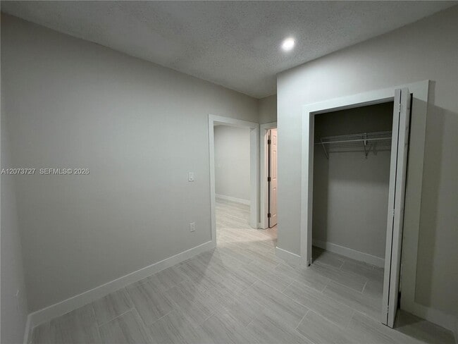 Building Photo - 10921 SW 144th Ave
