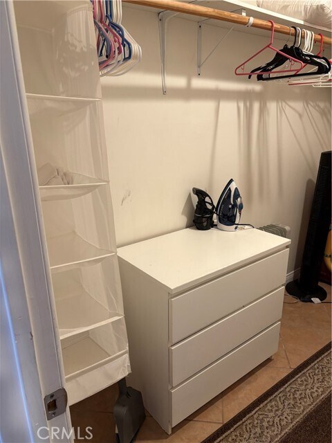 Building Photo - 27661 Eastvale Rd