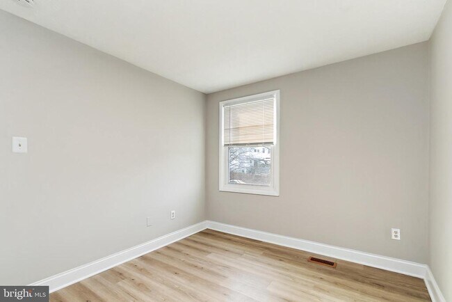 Building Photo - 3380 Longbow Ct