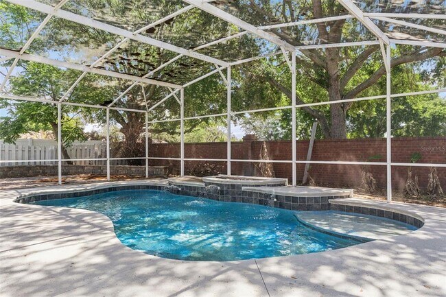 Building Photo - 2205 Wintermere Pointe Dr