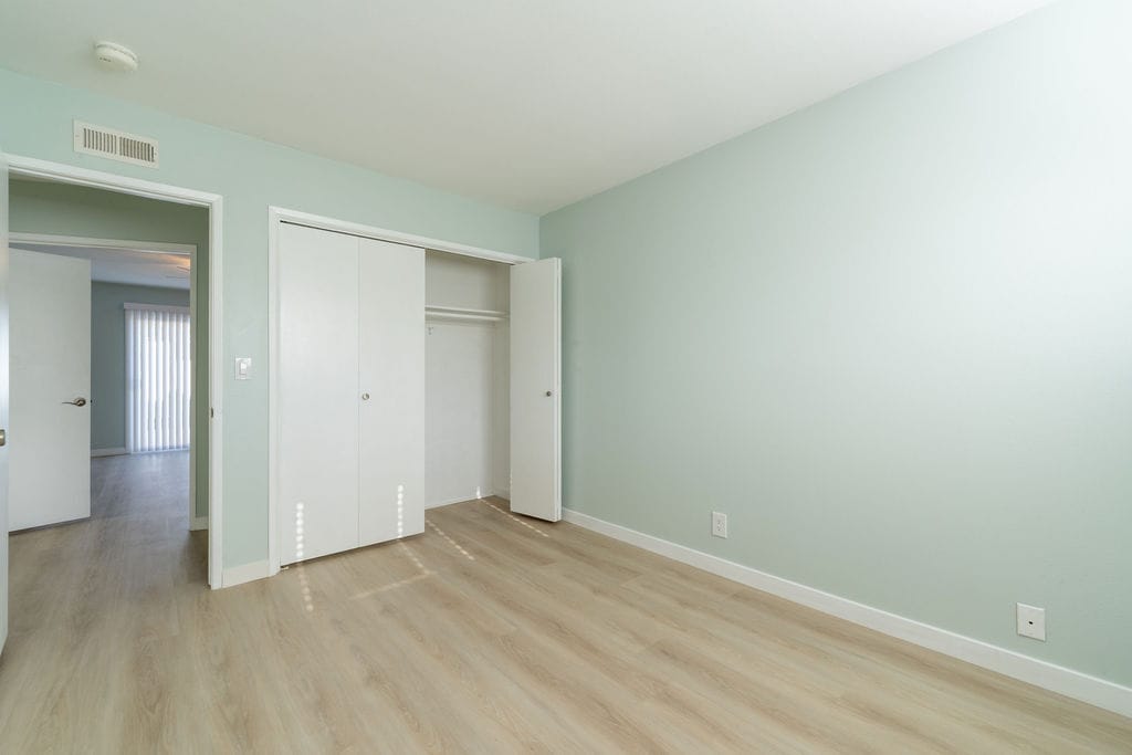 Building Photo - 16771 Glenhaven Ln