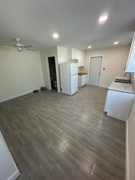 Building Photo - 602 Cedar Pl