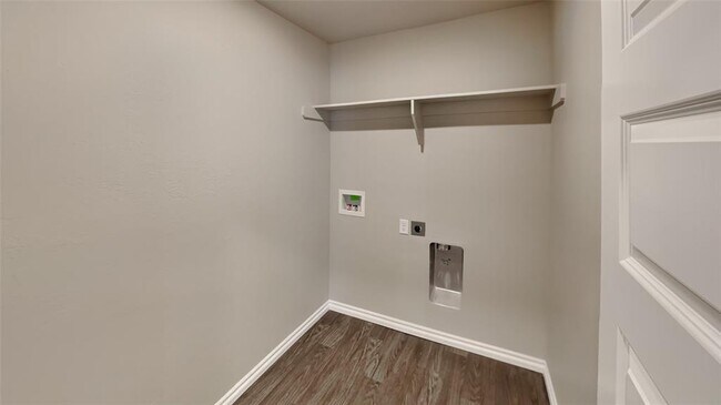 Building Photo - 2904 Casey Dr