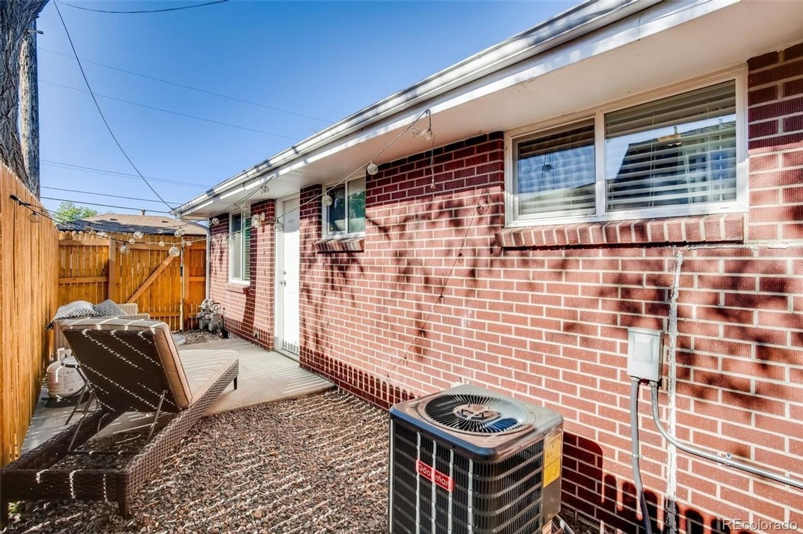 Building Photo - 4415 W Tennessee Ave