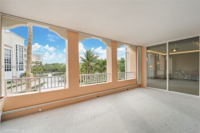 Building Photo - 737 Crandon Blvd