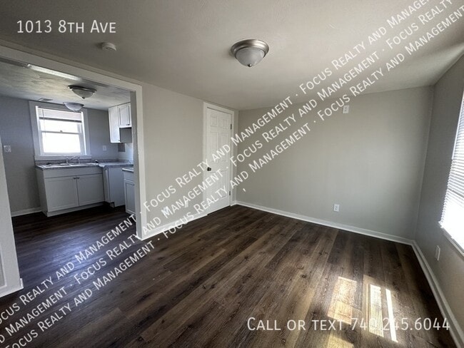 Building Photo - 1013 8th Ave