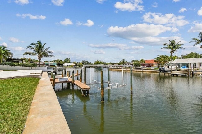 Building Photo - 4328 40th St S