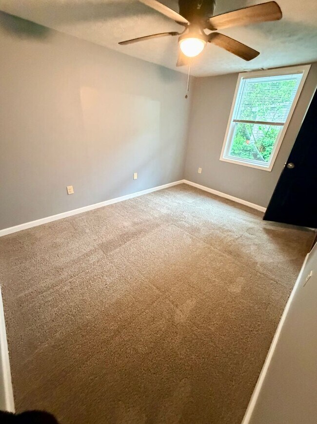 Building Photo - 268 E Loudon Ave