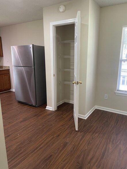 Kitchen Pantry - 1314 Bradley Daniel Blvd