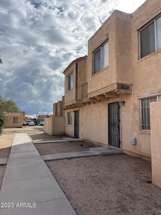 Building Photo - 4023 S 44th Way