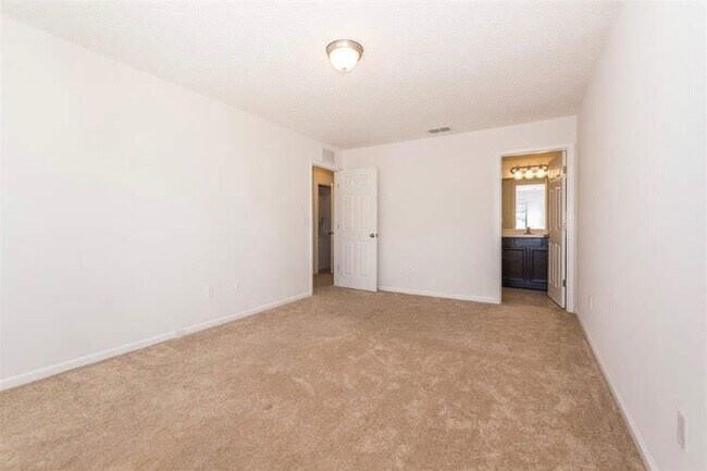 Building Photo - 126 Moultrie Village Ln