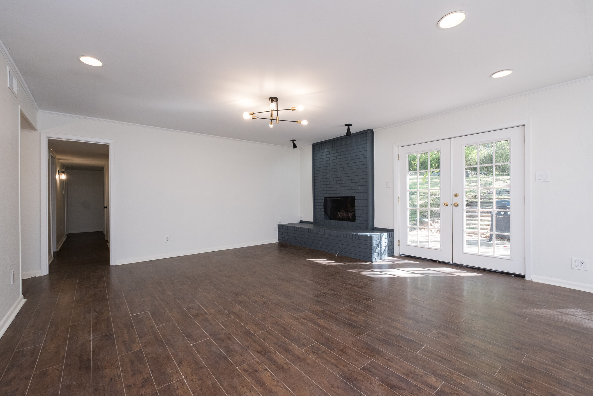 Building Photo - 12 Rio Grande Forest Dr