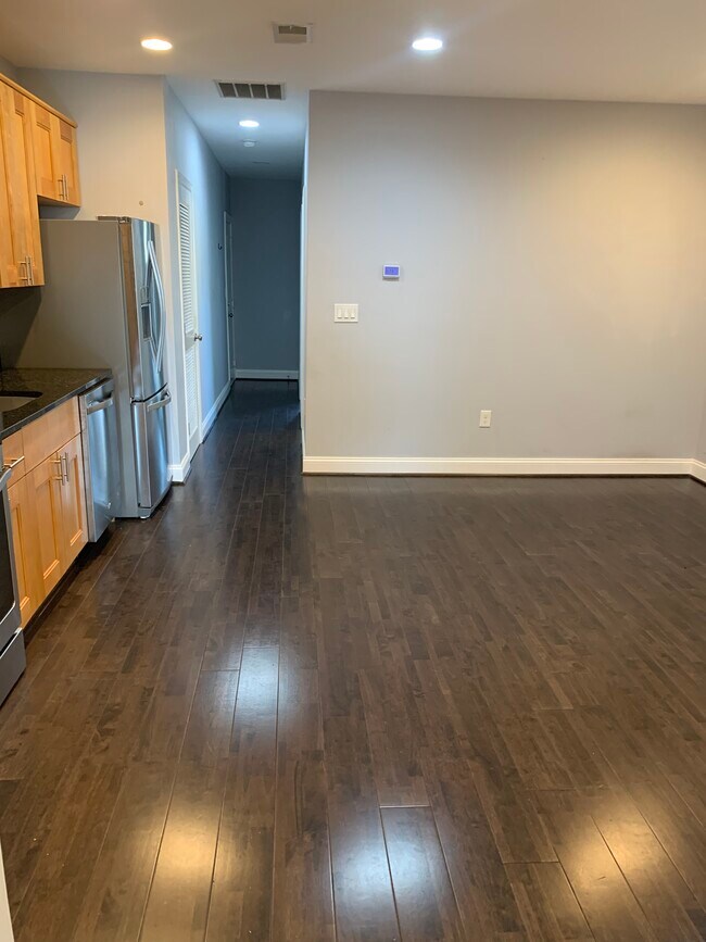 Kitchen/living room - 1363 Childress St NE