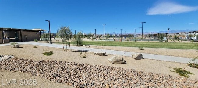 Building Photo - Spacious Henderson Townhome with Balconies and Resort Amenities