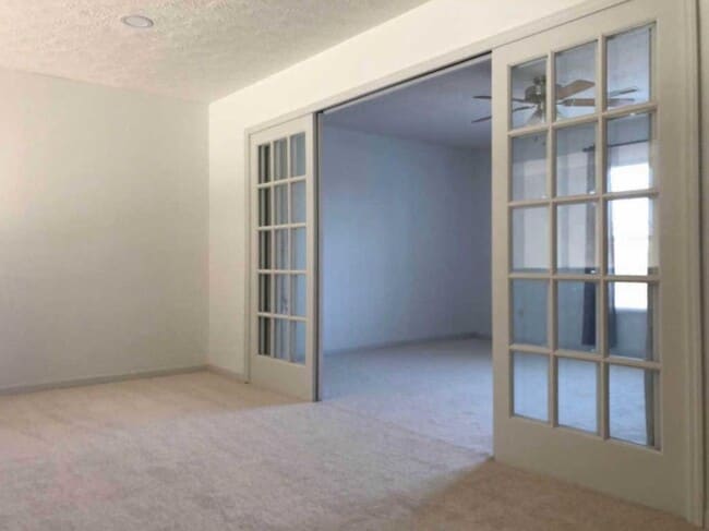 Building Photo - 4175 E Village Dr