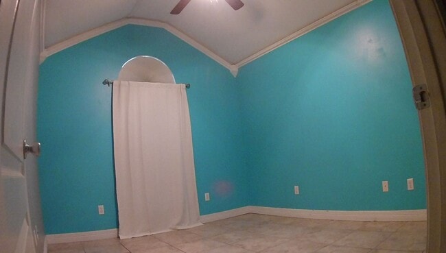 Building Photo - 708 Quiet Cove Cir