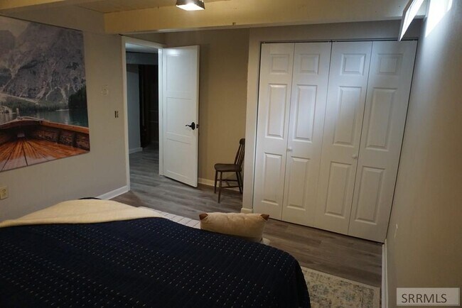 Building Photo - 613 Sykes Dr