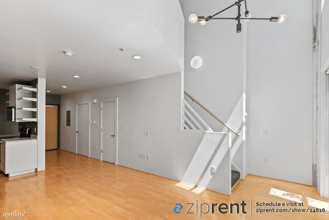 Building Photo - 1 br, 1.5 bath Condo - 1221 Pine Street, O...