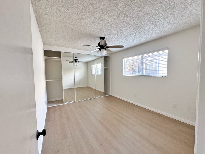 Building Photo - 3966 Cleveland Ave