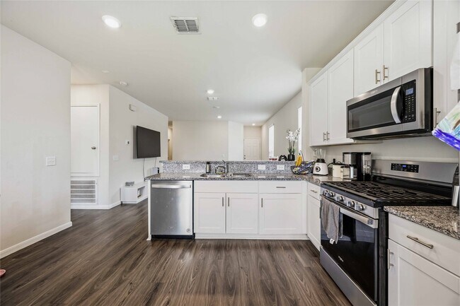 Building Photo - 6435 Kimball Mill Ln