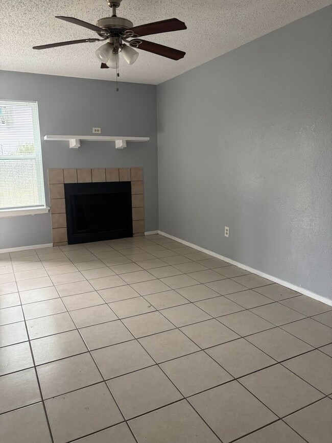 Building Photo - Gated Community with Updated 2-Bedroom, 1.5-Bath