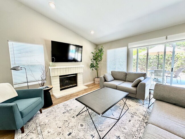 Building Photo - FOR RENT Call For Availability 3Br/3Ba 2128 Sqft Fully Furnished Del Mar Heights Vacation Home, C...
