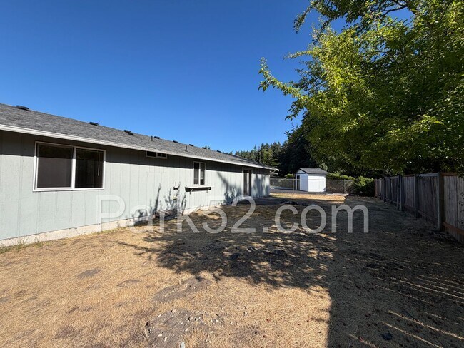 Building Photo - 3 Bedroom Single Family Rambler