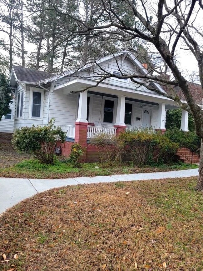 Primary Photo - Charming 2-Bedroom Home in Norfolk