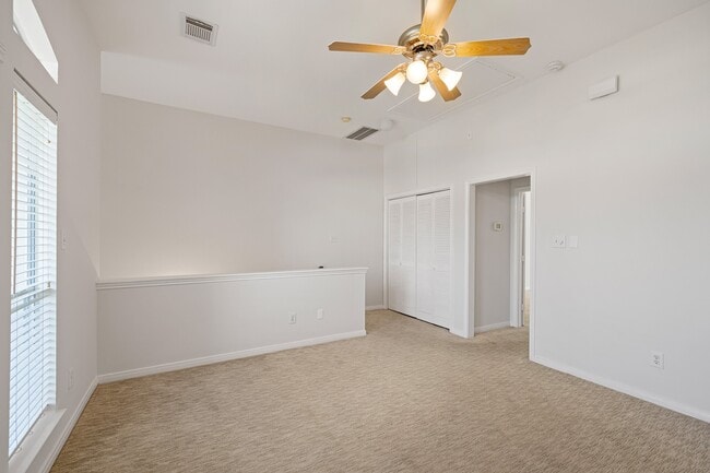 Building Photo - 1727 Hadley St